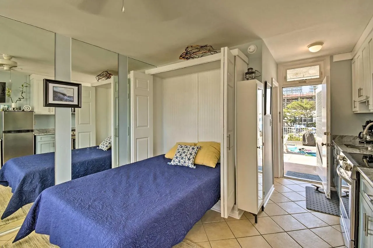 Oceanfront Resort Studio On Virginia Beach! Apartment